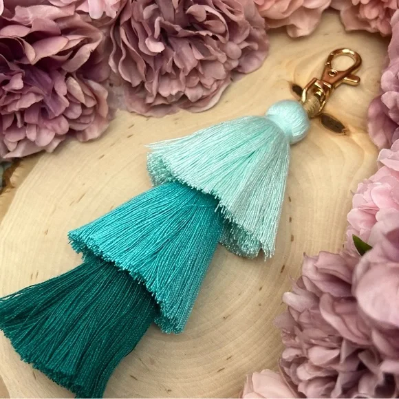 Boho Long Multi Tier Green Fringe Purse Charm - Picture 7 of 14